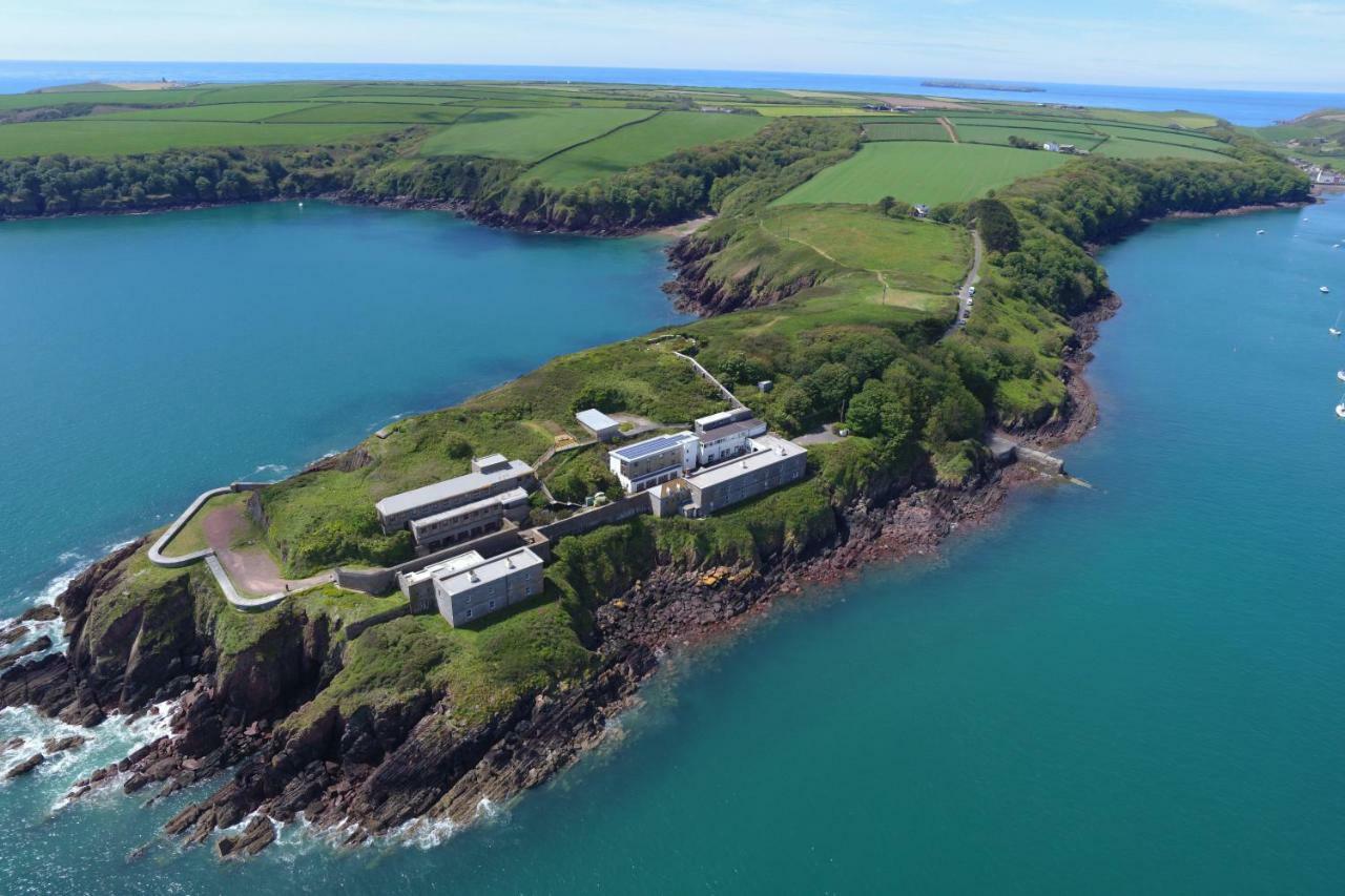 Fsc Dale Fort Hostel 외부 사진