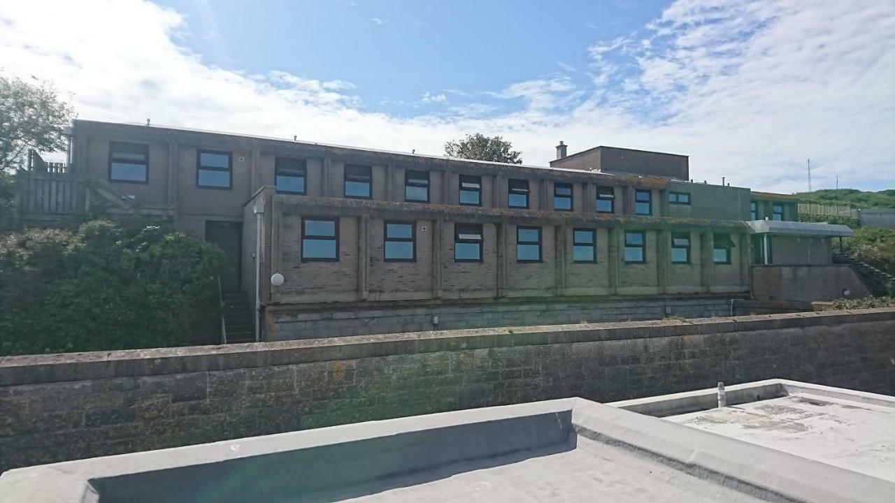 Fsc Dale Fort Hostel 외부 사진