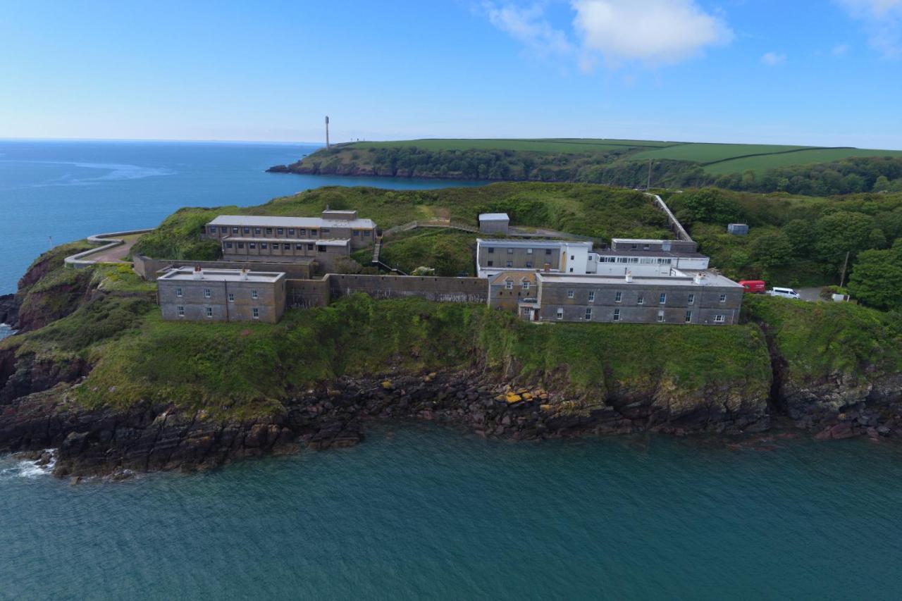 Fsc Dale Fort Hostel 외부 사진